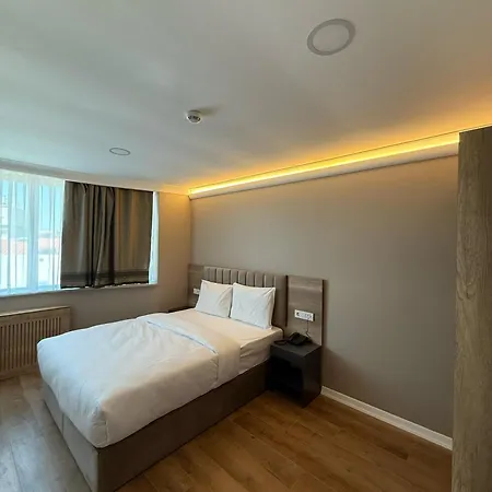 Hotel Ersa 3*